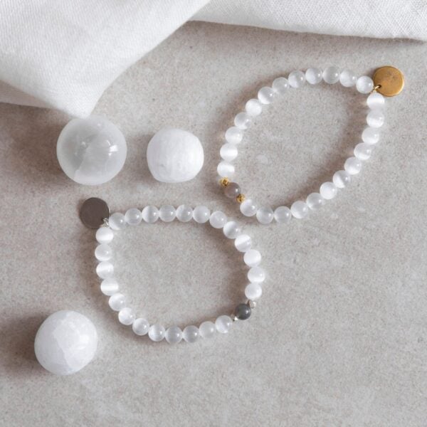 STUDIO NAIONA KALI Kollektion 2025, KALI – THE LIGHT Armband, Titelbild, gold & silber