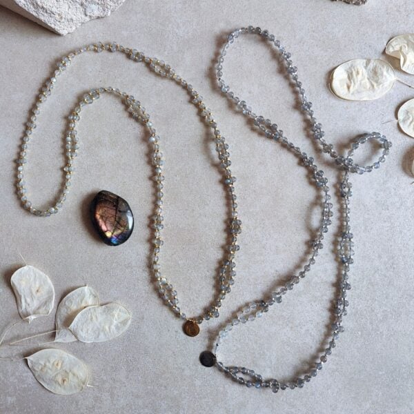 STUDIO-NAIONA-CREATE-YOUR-MAGIC-Tantric-Necklace_Titelbild