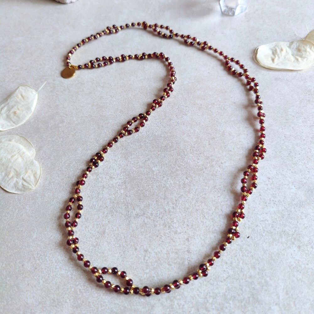 STUDIO-NAIONA-SACRED-FLAME-Tantric-Necklace_Titelbild