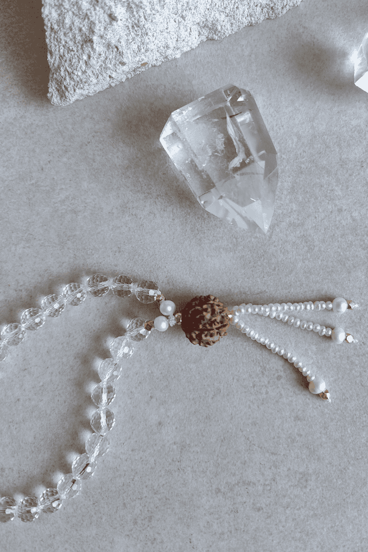 ŚRĪ DEVĪ Quarter-Mala by Carla Kuhlmann x STUDIO NAIONA – Bild 4