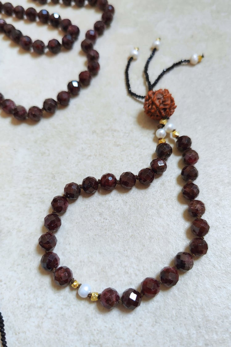 ŚRĪ KĀMA MĀLĀ by Carla Kuhlmann – Bild 3